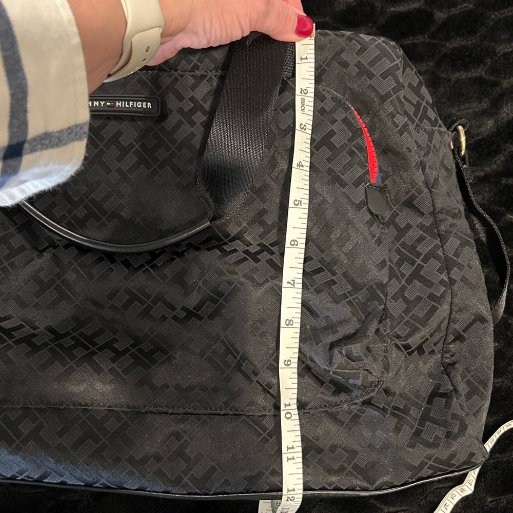 Tommy Hilfiger Jacquard Black Weekender or Diaper Bag - Picture 6 of 16